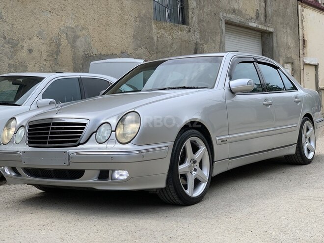Mercedes E 320 2001, 94,851 km - 3.2 l - Bakı