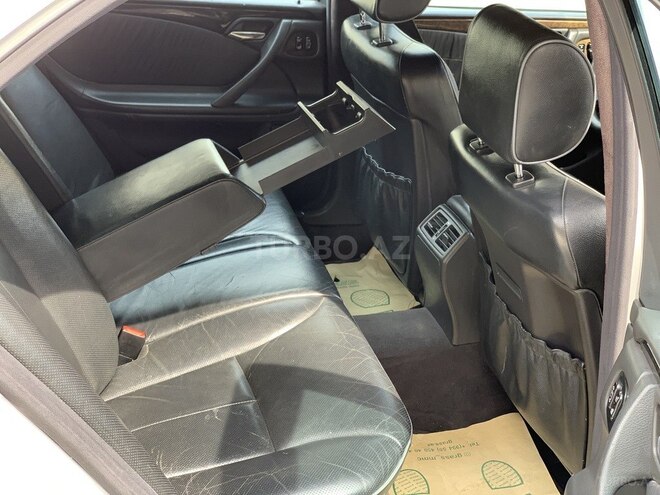 Mercedes E 320 2001, 94,851 km - 3.2 l - Bakı