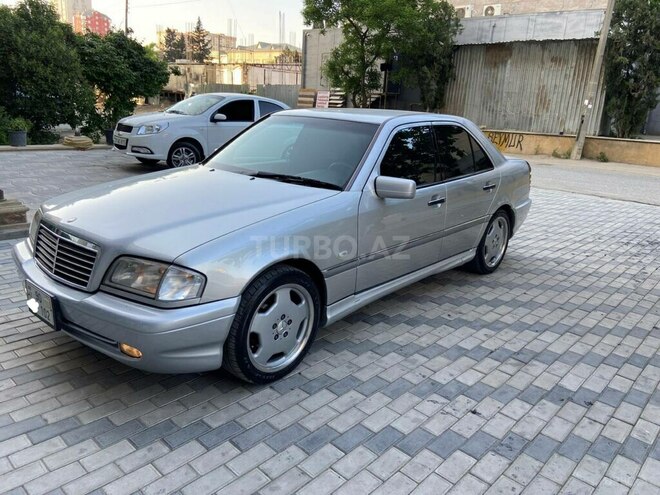 Mercedes C 240 1999, 210,000 km - 2.4 l - Bakı