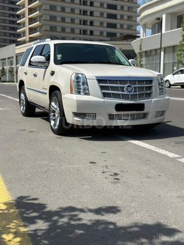 Cadillac Escalade 2012, 165,000 km - 6.2 л - Bakı