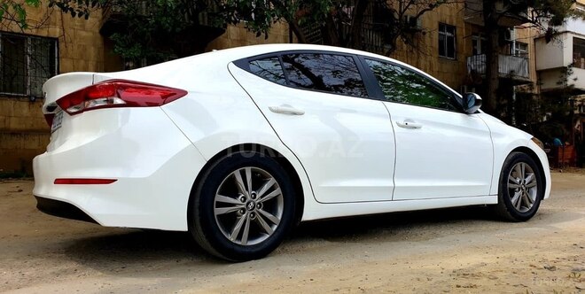 Hyundai Elantra 2016, 70,550 km - 2.0 l - Bakı