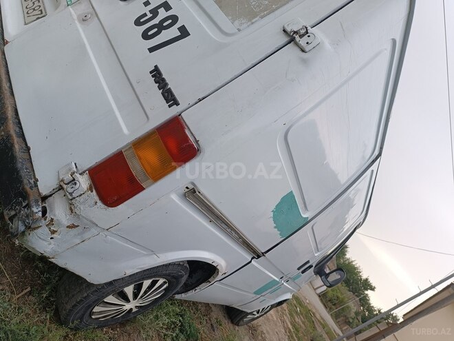 Ford Transit 1992, 780,560 km - 2.5 l - Salyan