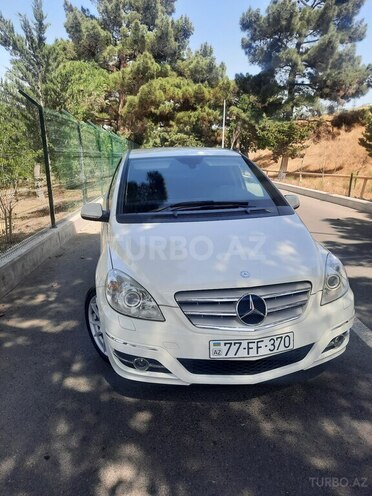 Mercedes B 170 2008, 87,600 km - 1.7 l - Bakı