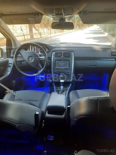 Mercedes B 170 2008, 87,600 km - 1.7 l - Bakı