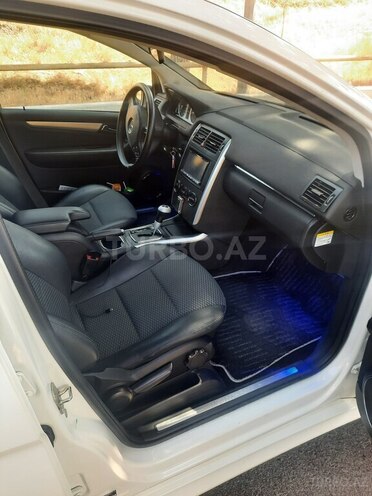 Mercedes B 170 2008, 87,600 km - 1.7 l - Bakı