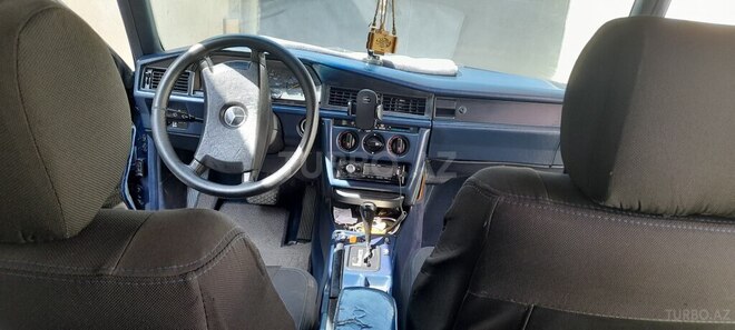 Mercedes 190 1990, 387,676 km - 2.0 l - Sumqayıt