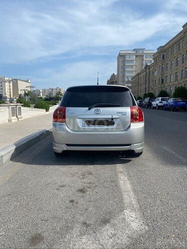 Toyota Corolla 2006, 255,000 km - 1.4 л - Bakı