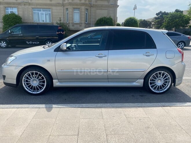 Toyota Corolla 2006, 255,000 km - 1.4 л - Bakı