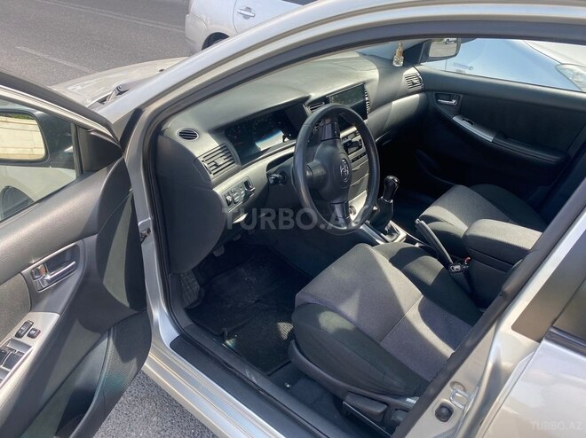 Toyota Corolla 2006, 255,000 km - 1.4 л - Bakı