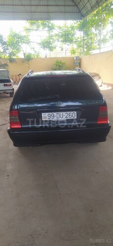Mercedes C 200 2000, 325,000 km - 2.0 л - Tovuz