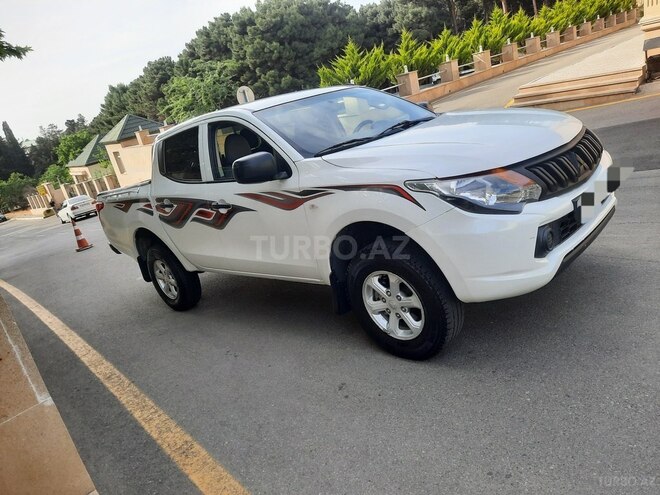 Mitsubishi L200 2016, 163,000 km - 2.5 l - Bakı