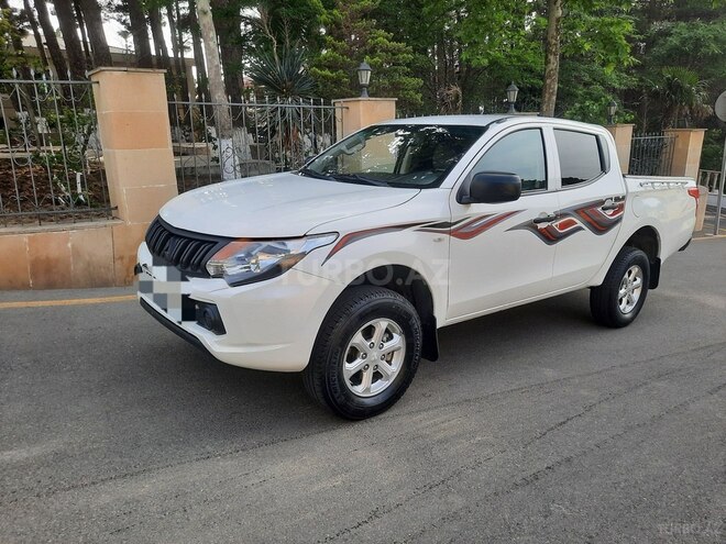 Mitsubishi L200 2016, 163,000 km - 2.5 l - Bakı