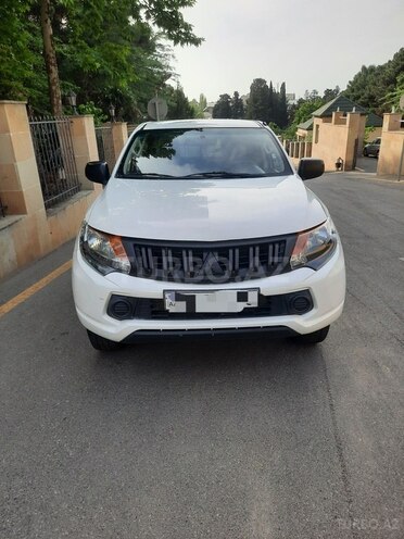 Mitsubishi L200 2016, 163,000 km - 2.5 l - Bakı