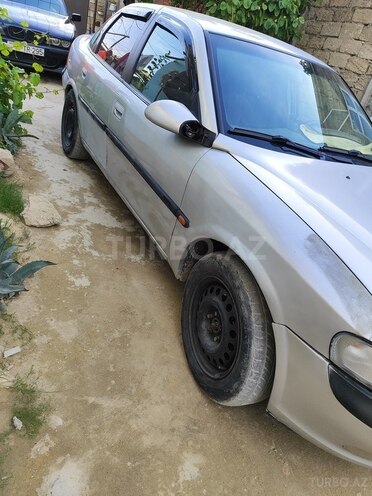 Opel Vectra 1998, 300,000 km - 1.8 l - Bakı