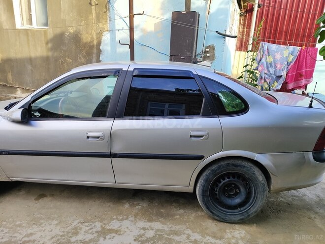 Opel Vectra 1998, 300,000 km - 1.8 l - Bakı