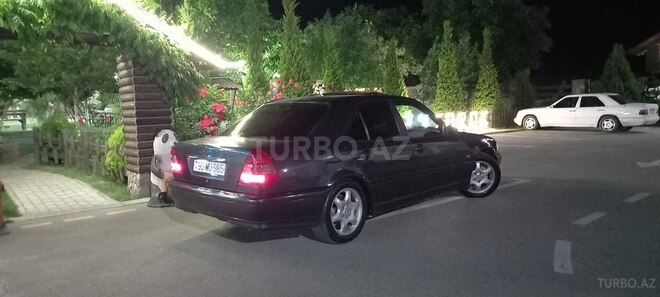 Mercedes C 200 1996, 447,544 km - 2.0 l - Quba