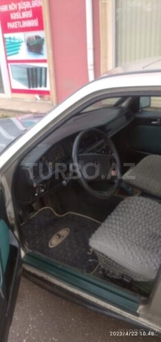 Mercedes 190 1987, 350,000 km - 2.0 l - Qusar