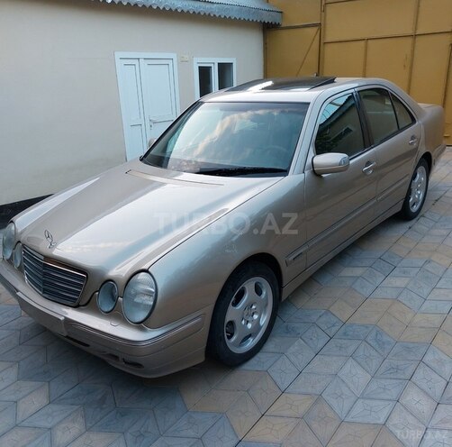 Mercedes E 240 2000, 260,000 km - 2.4 l - Bakı