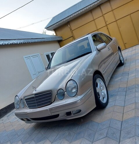 Mercedes E 240 2000, 260,000 km - 2.4 l - Bakı