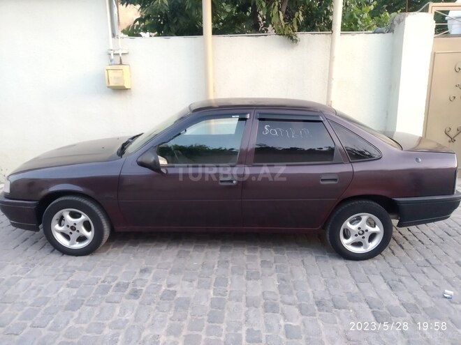 Opel Vectra 1992, 266,414 km - 1.6 л - Bakı