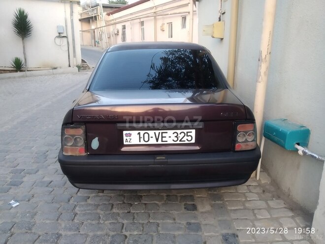 Opel Vectra 1992, 266,414 km - 1.6 л - Bakı