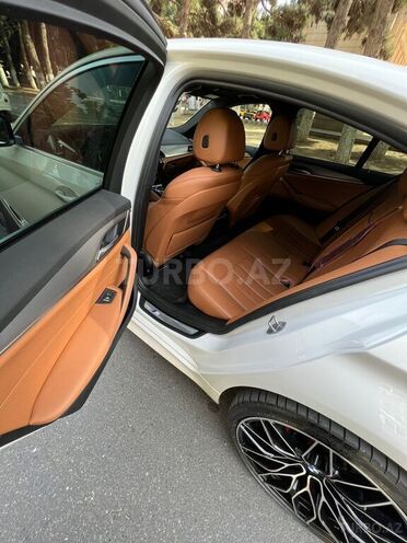 BMW 520 2017, 107,000 km - 2.0 l - Bakı