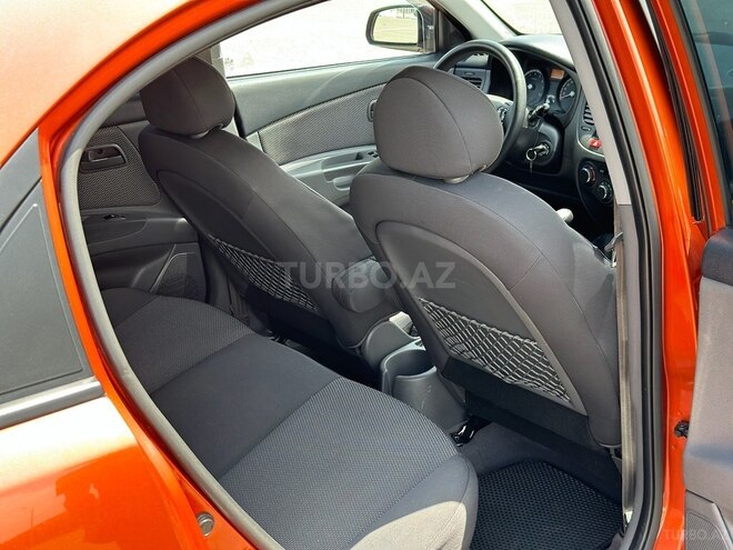 Kia Rio 2009, 149,000 km - 1.4 l - Gəncə