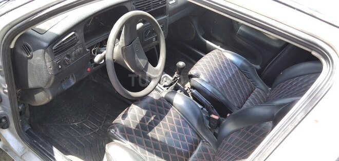 Volkswagen Golf 1992, 300,000 km - 1.9 l - Bakı