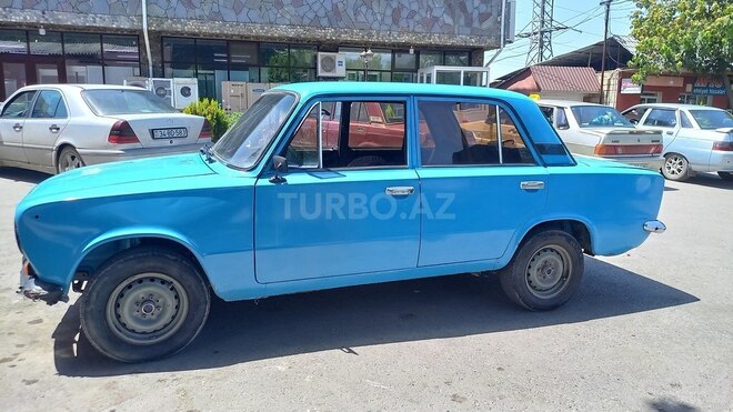 LADA (VAZ) 21011 1972, 30,000 km - 1.3 l - Qax
