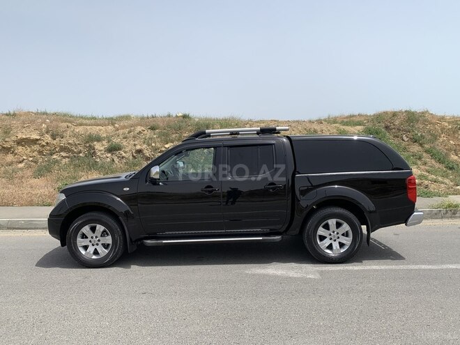 Nissan Navara 2013, 160,000 km - 2.5 l - Bakı
