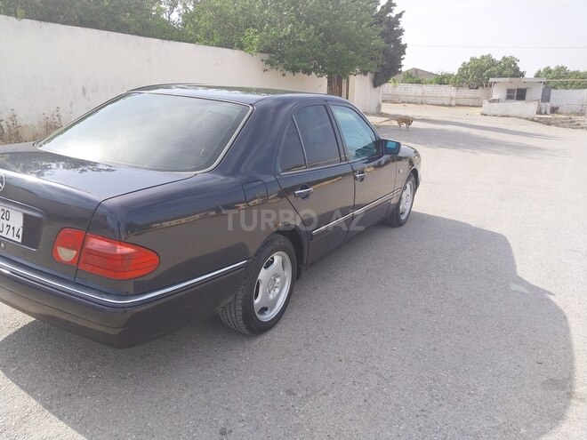 Mercedes E 230 1996, 246,000 km - 2.3 л - Bakı