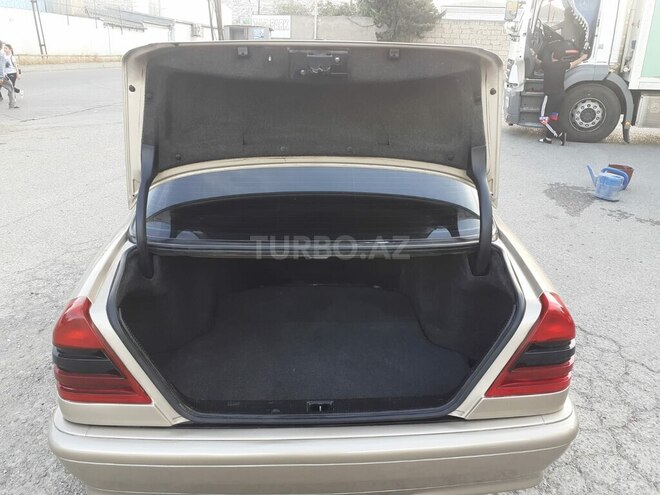 Mercedes C 200 2000, 436,634 km - 2.0 l - Bakı