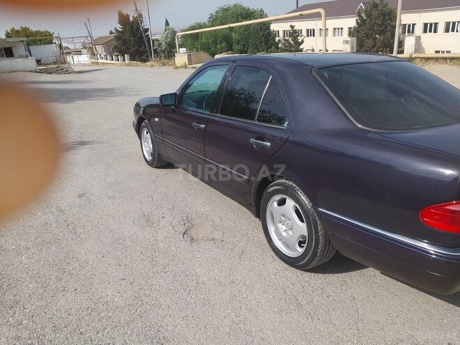 Mercedes E 230 1996, 246,000 km - 2.3 л - Bakı