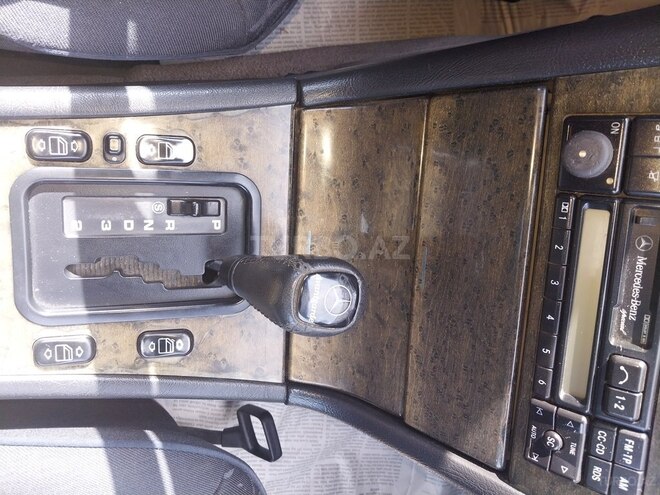 Mercedes E 230 1996, 246,000 km - 2.3 л - Bakı