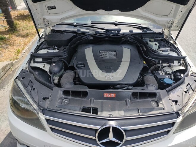 Mercedes C 300 2008, 234,000 km - 3.0 l - Zaqatala