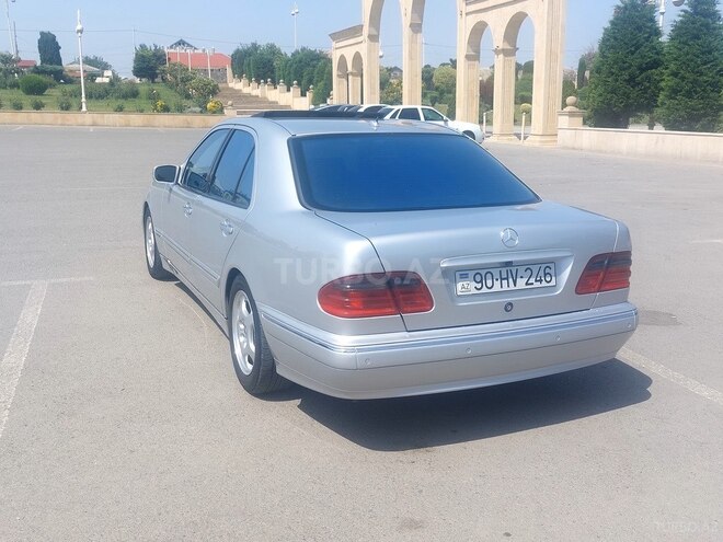 Mercedes E 320 2001, 426,098 km - 3.2 l - Bərdə