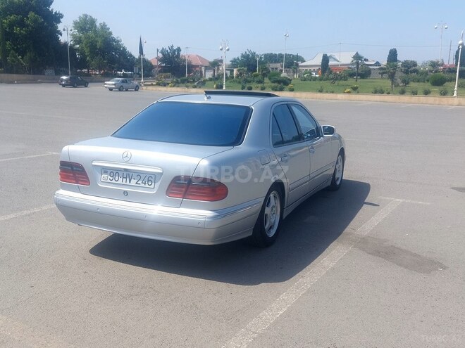 Mercedes E 320 2001, 426,098 km - 3.2 l - Bərdə