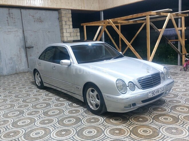 Mercedes E 320 2001, 426,098 km - 3.2 l - Bərdə