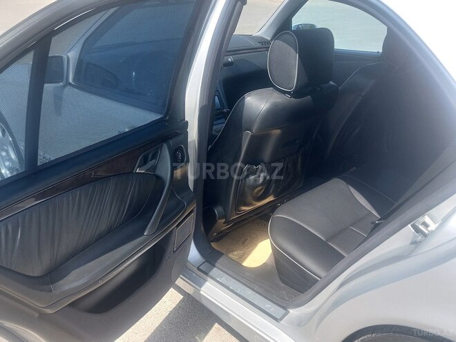 Mercedes E 320 2001, 426,098 km - 3.2 l - Bərdə