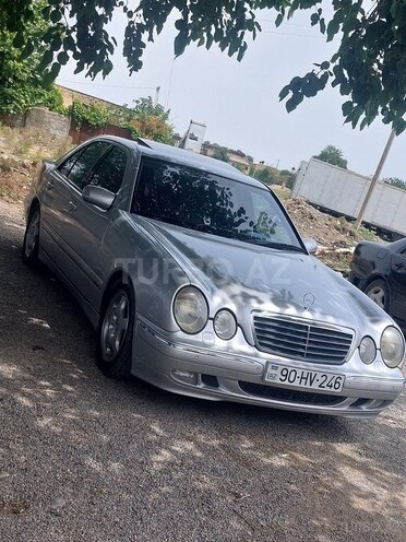 Mercedes E 320 2001, 426,098 km - 3.2 l - Bərdə