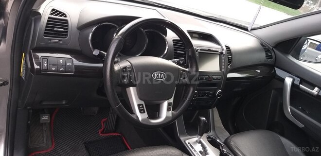 Kia Sorento 2009, 219,560 km - 2.0 л - Sumqayıt