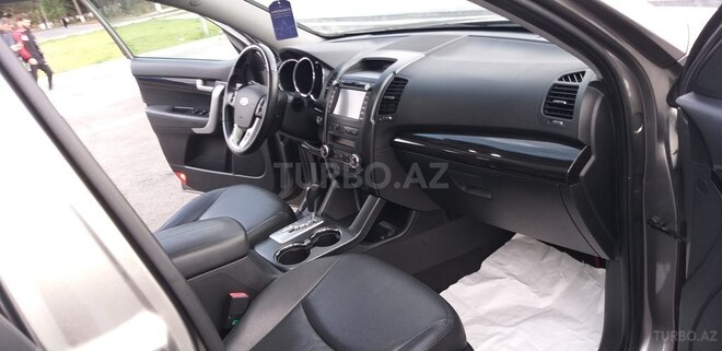 Kia Sorento 2009, 219,560 km - 2.0 л - Sumqayıt