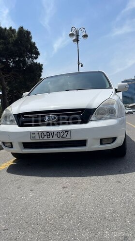 Kia Carnival 2011, 215,000 km - 2.7 l - Bakı