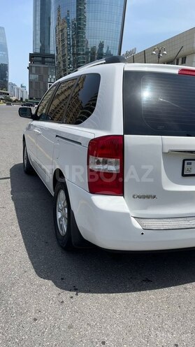Kia Carnival 2011, 215,000 km - 2.7 l - Bakı