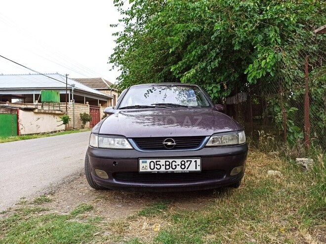 Opel Vectra 1996, 280,000 km - 1.6 l - Ağstafa