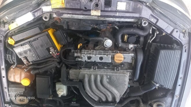 Opel Vectra 1996, 280,000 km - 1.6 l - Ağstafa