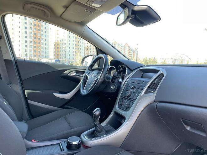 Opel Astra 2011, 236,000 km - 1.3 l - Bakı