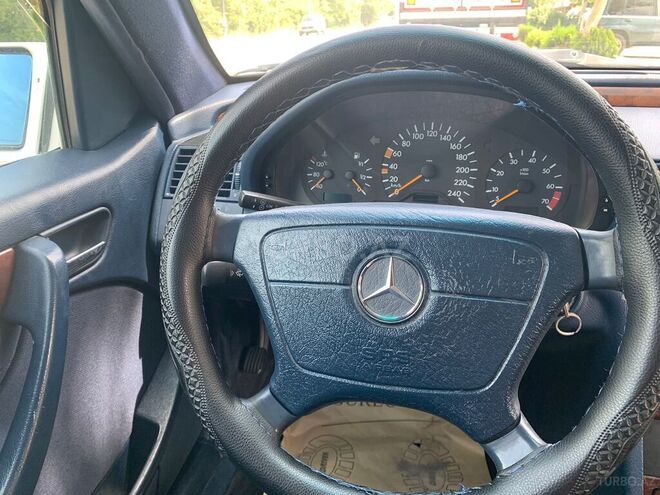 Mercedes C 180 1999, 407,000 km - 1.8 l - Cəlilabad