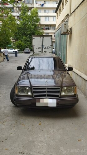 Mercedes E 220 1994, 300,000 km - 2.2 л - Bakı