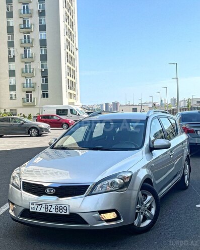 Kia Ceed 2009, 267,000 km - 1.6 л - Bakı